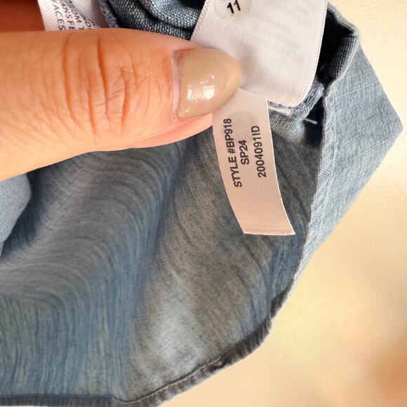 J. Crew Blue Chambray Ruffle Button Up Sleeveless Blouse XL Preppy Casual - Picture 7 of 10